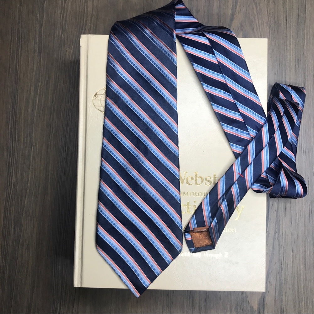 Michael Kors silk tie
